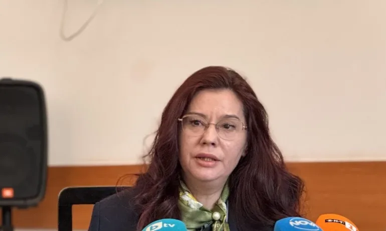 Директорът на Медицински надзор Иванка Динева подаде оставка - Tribune.bg