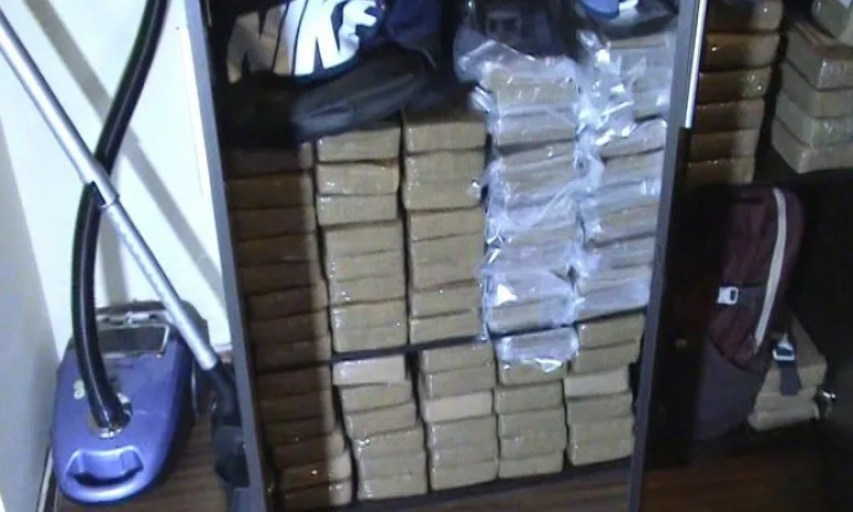 Хванаха и съучастник на задържания с 327 килограма кокаин в Студентски град - Tribune.bg