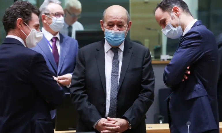 Външните министри на ЕС подкрепят нови санкции срещу Русия - Tribune.bg