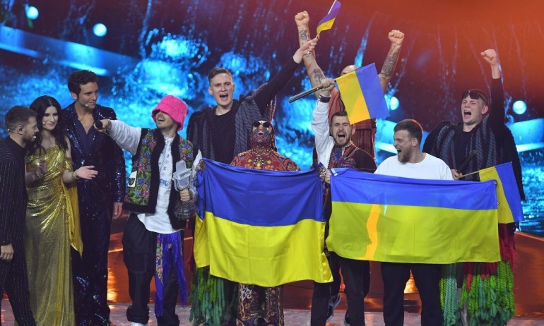 Украйна стана победител в конкурса „Евровизия“.Рап/фолк групата Kalush Orchestra беше