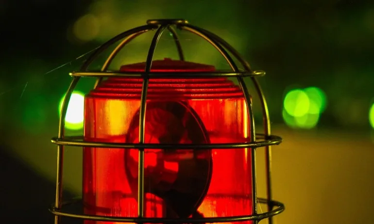 Най-малко 15 убити и над 30 ранени при взрив на кола-бомба в Афганистан - Tribune.bg