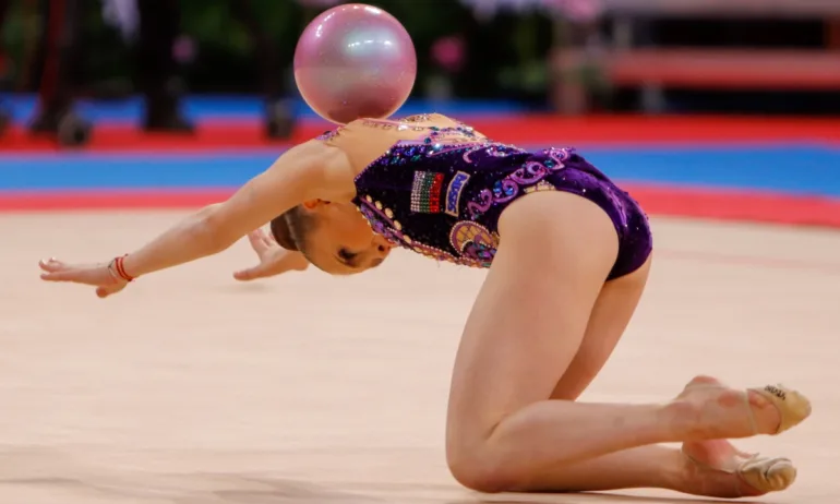 Стилияна Николова с четири златни медала за Световната купа в София - Tribune.bg