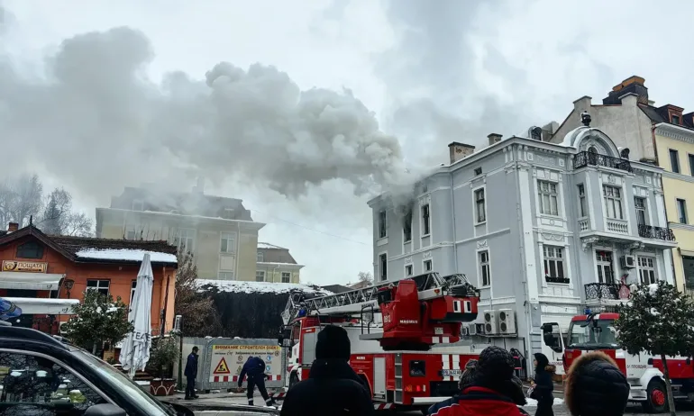 Не е късо съединение: Продължава разследването на пожара в къщата - паметник на културата в Пловдив - Tribune.bg