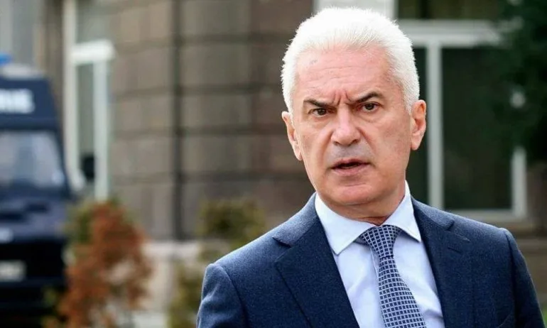 Шефът на НСО на крака при Волен Сидеров в НС - Tribune.bg