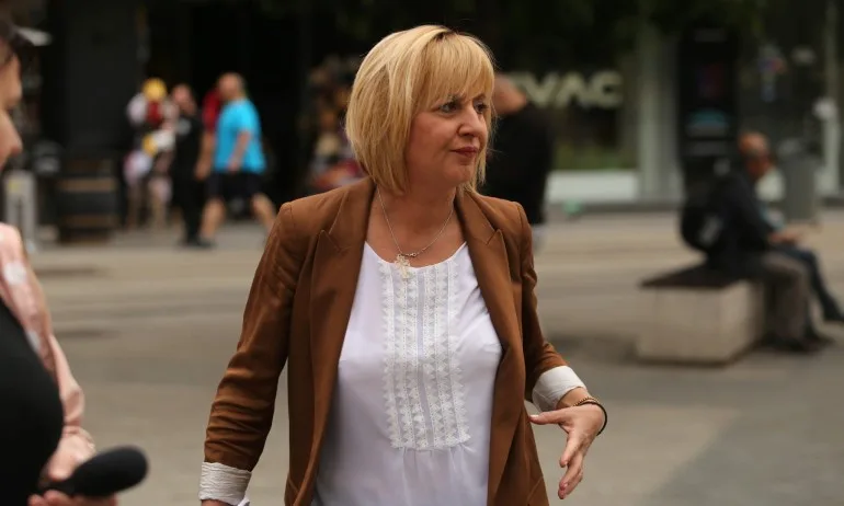 Манолова спокойна: В следващия парламент мнозинството на промяната ще е по-голямо - Tribune.bg