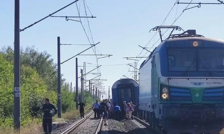 Пътнически влак дерайлира между Стара Загора и село Калитиново - Tribune.bg