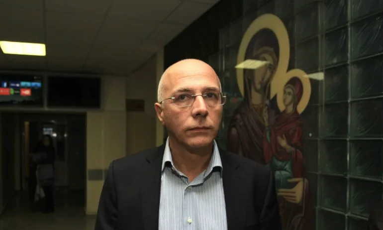 Д-р Близнаков: Ваксинацията е единственият начин да се справим с пандемията - Tribune.bg