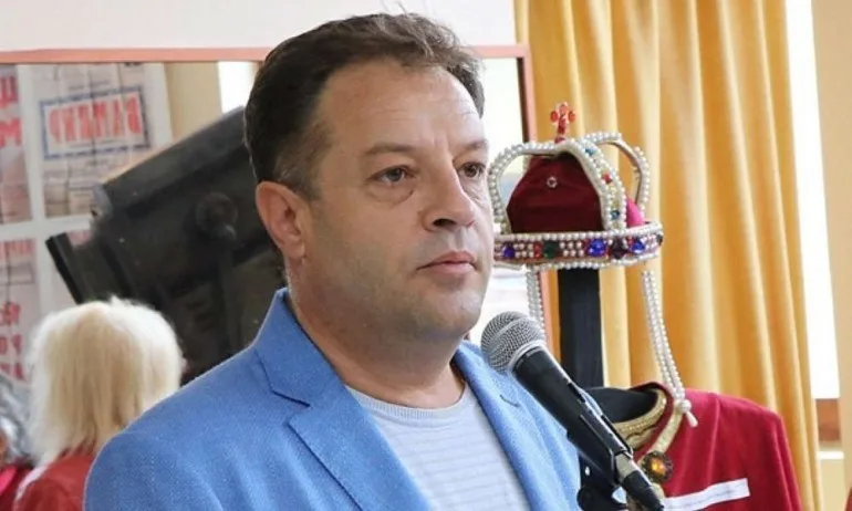 Сцената на Читалище Надежда 1869 във Велико Търново ще бъде възстановена - Tribune.bg