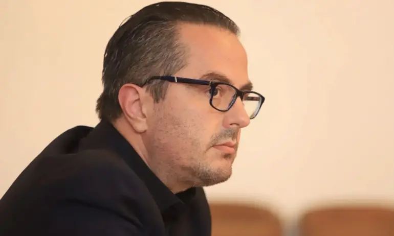 Тъщата на Цончо Ганев уредила дъщеря си и внука си с апартаменти - Tribune.bg