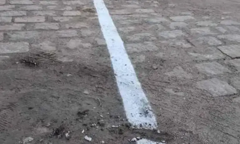 Слави Трифонов: Започна се! Столична община полага маркировка върху кал - Tribune.bg