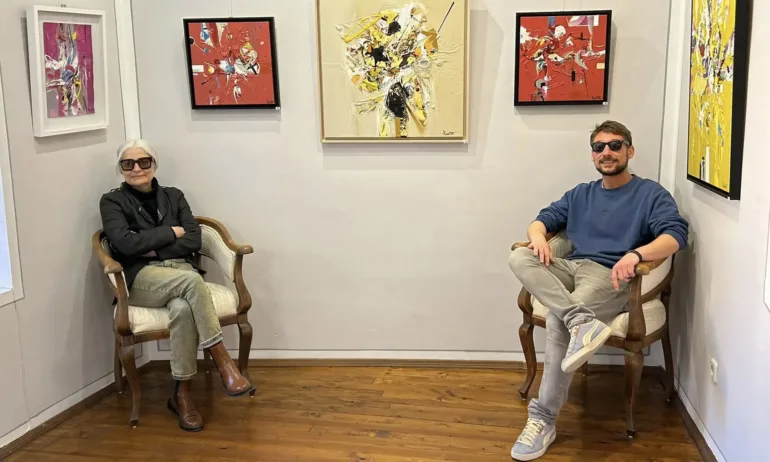 Христо Бозуков разголва душата си в галерия Червеното пони с изложбата Влюбване - Tribune.bg