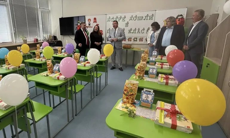 Николай Нанков: Чудесна работа на кмета на община Свищов. СУ Димитър Благоев е станало уютно и модерно с парите от НПВУ - Tribune.bg