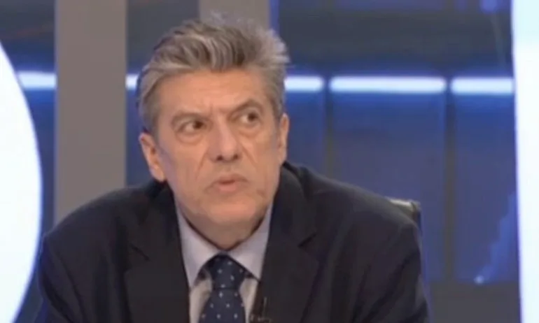 Доц. Антоний Гълъбов: Радев се нареди сред неканените гости на масата на българите - Tribune.bg