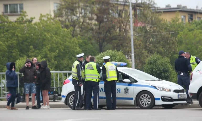 Автомобил блъсна 4 деца в София - Tribune.bg