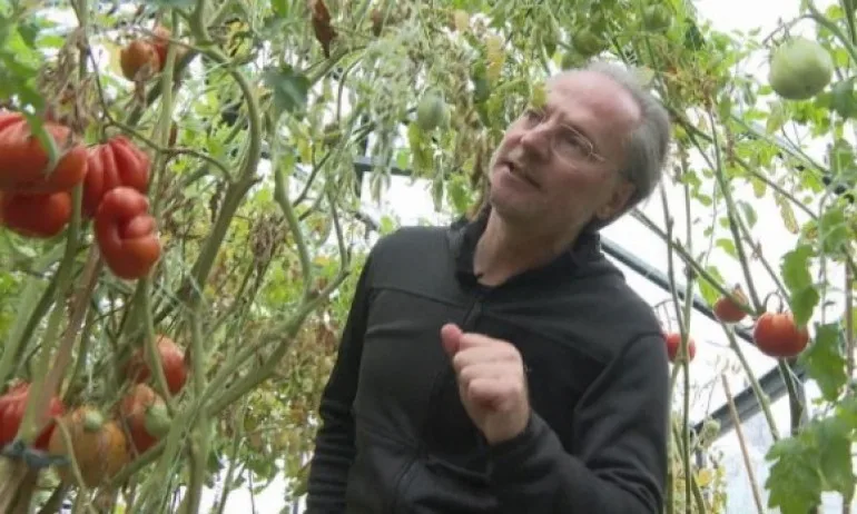 Лозан Панов: Когато си сваля дрехите и отида в градината, човек вече е малко по-различен - Tribune.bg