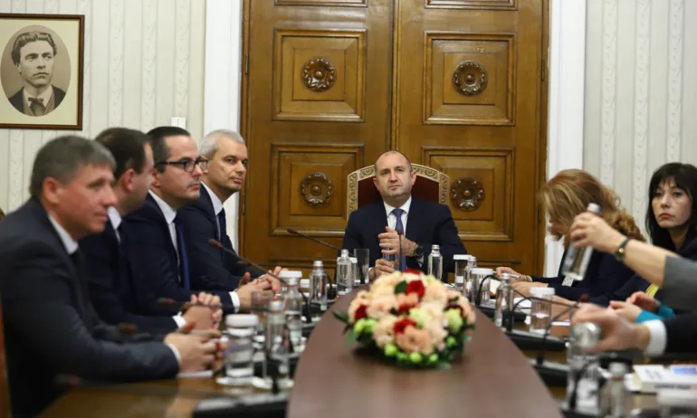 Радев към Възраждане: Референдум за еврото е невъзможен - Tribune.bg