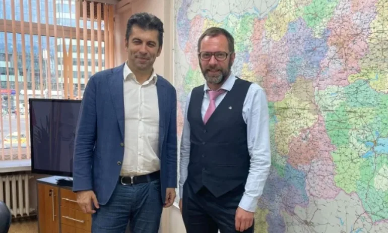 Crimesbg.com: Шефът на АПИ Йордан Вълчев в центъра на корупционен скандал, замесено и името на ПП - Tribune.bg