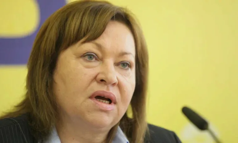 Христина Христова: Държавните пари да не се дават на калпак, на всяка фирма в България - Tribune.bg
