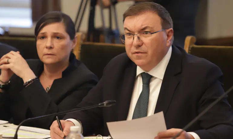 Ангелов за липсата на инсулин: Няма да позволим хората да живеят с усещането, че търговците са победили държавата - Tribune.bg