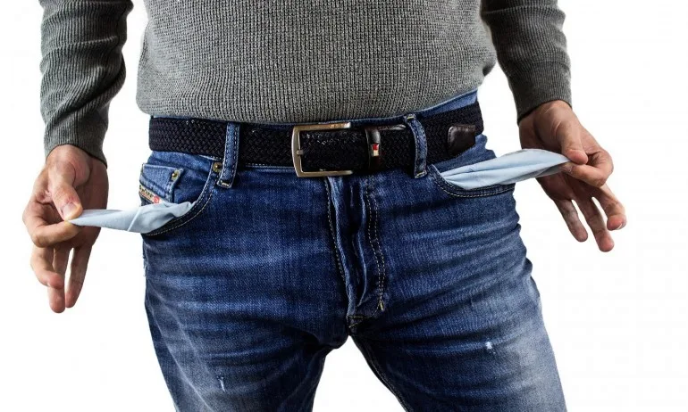 Ако сте взели бързи кредити по празниците – връщайте още с първата заплата - Tribune.bg