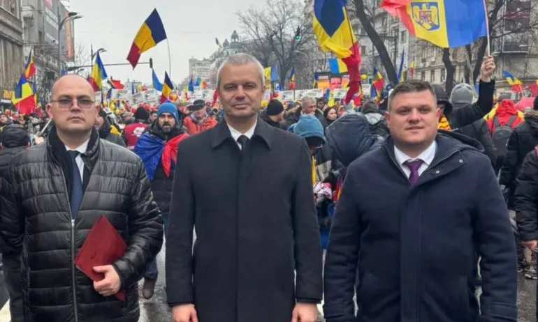 Костадинов се включи от протеста в защита на Джорджеску в Румъния