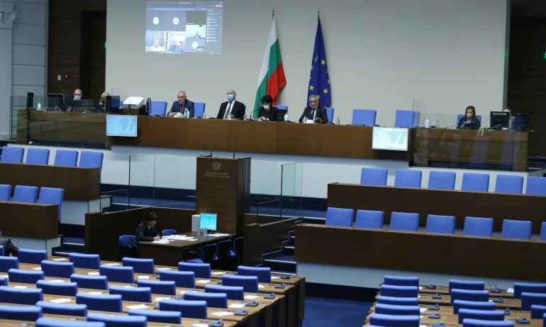 Симеонов и Марешки искат 6% праг за НС, за да не влизат формации събрани от кол и въже - Tribune.bg