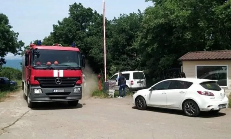 Гори имот до вилния комплекс в парк Росенец - Tribune.bg