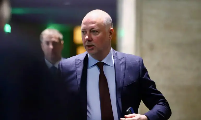 Желязков обясни, че целта му е спре депутатите да си правят предизборни срещи в НС - Tribune.bg