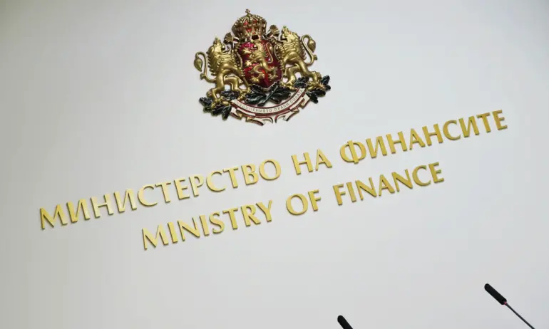 Президентът Румен Радев изрази притеснение относно финансите на държавата. Той