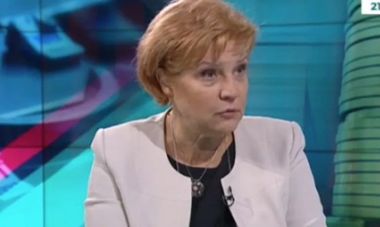 Менда Стоянова: Няма опасност в партиите да влязат пари със спорен произход - Tribune.bg