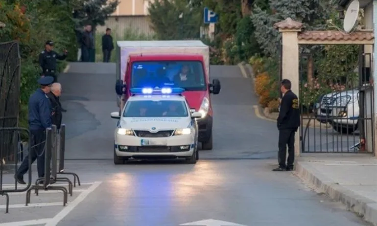 9000 полицаи ще охраняват изборния процес в неделя - Tribune.bg