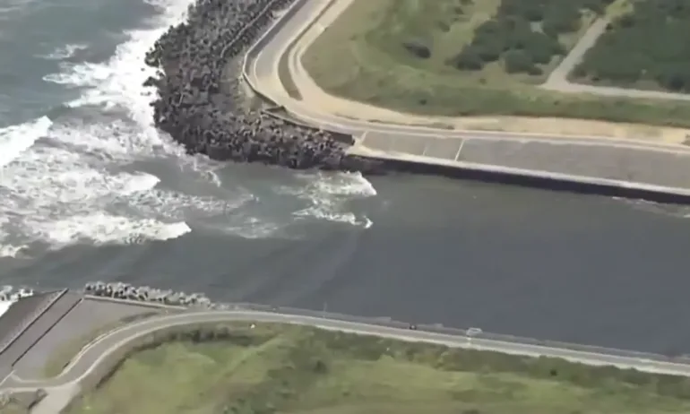 Русия обяви извънредно положение на засегнатите от цунамито острови - Tribune.bg