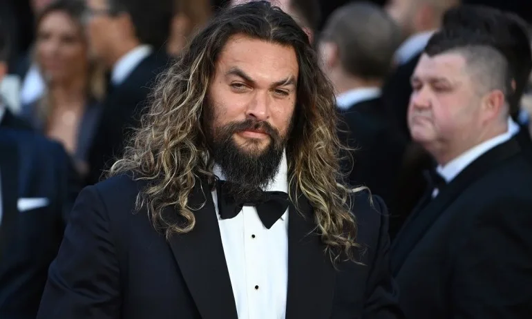 Джейсън Момоа е с Covid, спряха снимките на Аквамен 2 - Tribune.bg