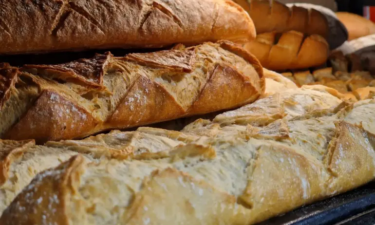Катастрофа с новите цени! Някои видове хляб ще изчезнат, ако има таван на надценката от 15% - Tribune.bg