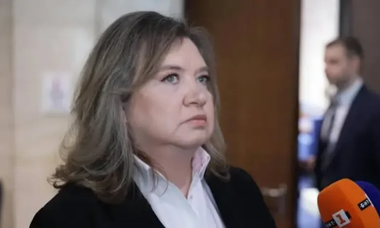 Наталия Киселова: Репутационната щета не е основание за излизане от Конституционния съд - Tribune.bg
