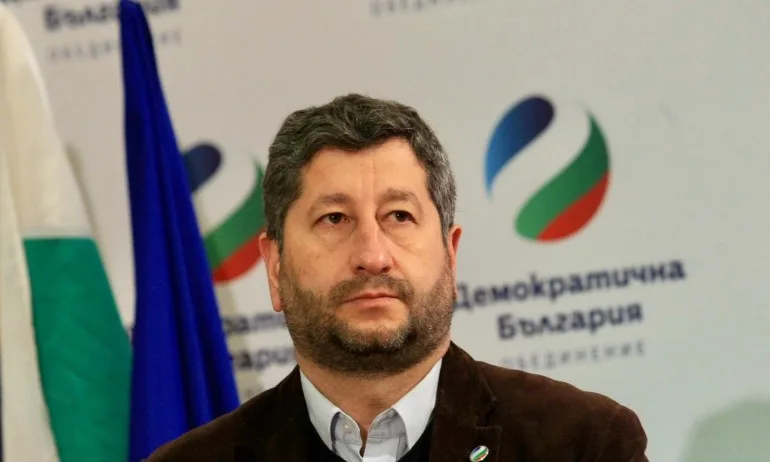 Бившият правосъден министър Христо Иванов си е купил ателие на четири пъти по-ниска цена от пазарната - Tribune.bg