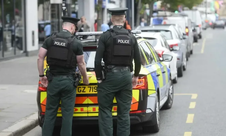 Безредиците в Северна Ирландия продължават - Tribune.bg