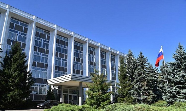 Руското посолство у нас към Блинкен: Простак - Tribune.bg