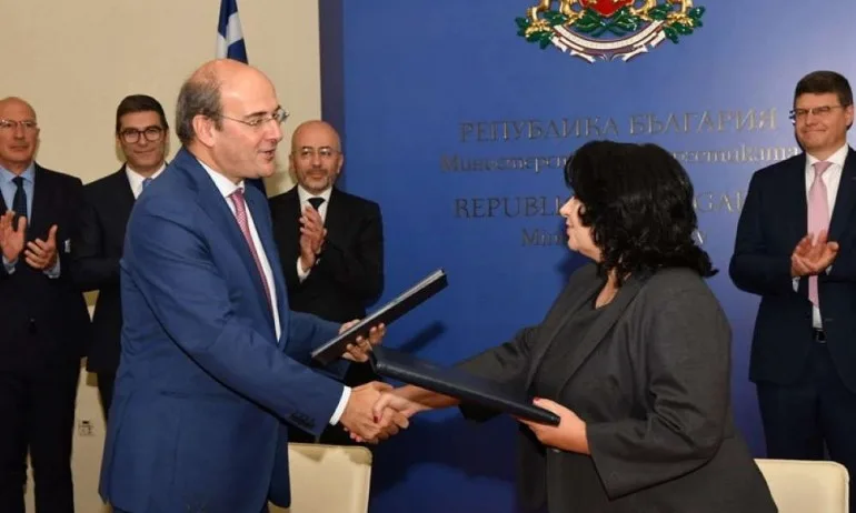 Възможност за по-добра цена от Газпром след подписаните договори за газовата ни връзка с Гърция - Tribune.bg