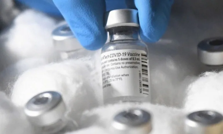 Кувейт забрани на неваксинираните да пътуват в чужбина - Tribune.bg