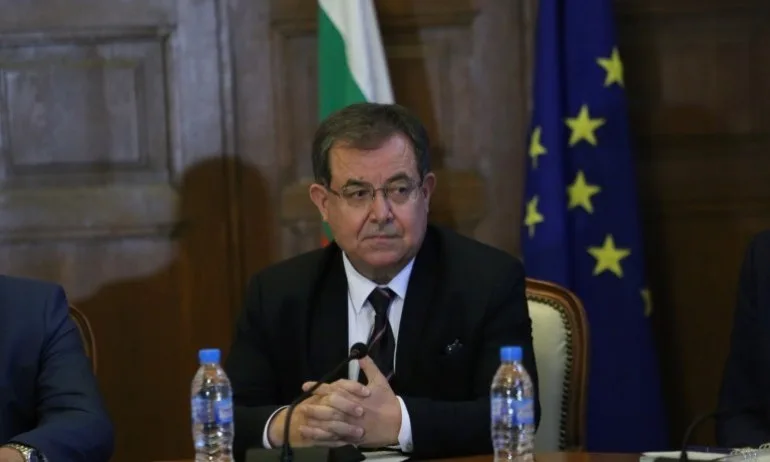 Земеделският министър освободи шефовете на държавните горски предприятия - Tribune.bg