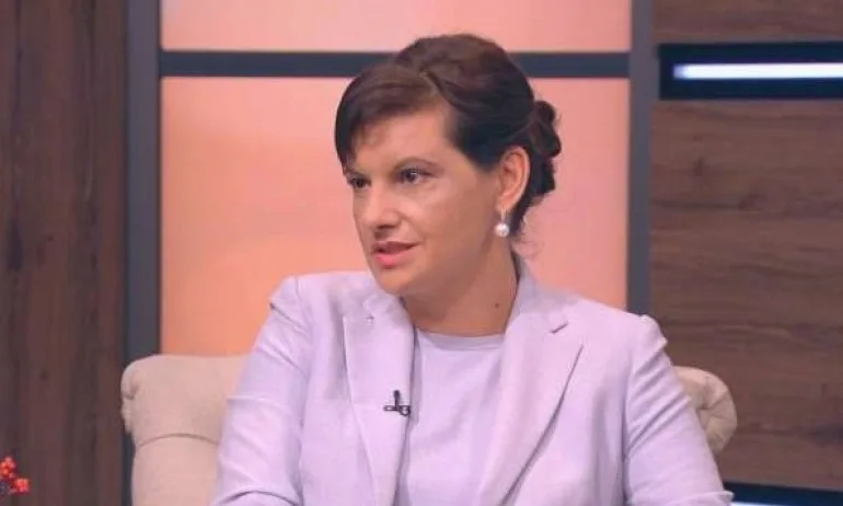 Дариткова: Опасността от заразата не е отминала, изкарах леко коронавируса - Tribune.bg