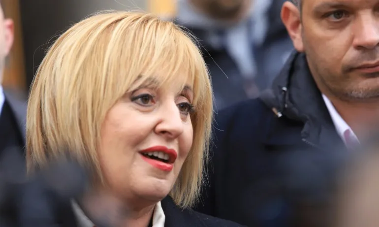 Иван Бакалов: Мая Манолова е полетяла с метлата като баба Яга, окуражена от изборния резултат - Tribune.bg