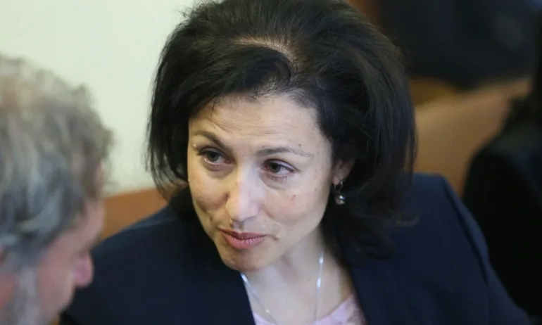 Танева: Ще събера браншовите организации, за да вземем най-добрите решения - Tribune.bg