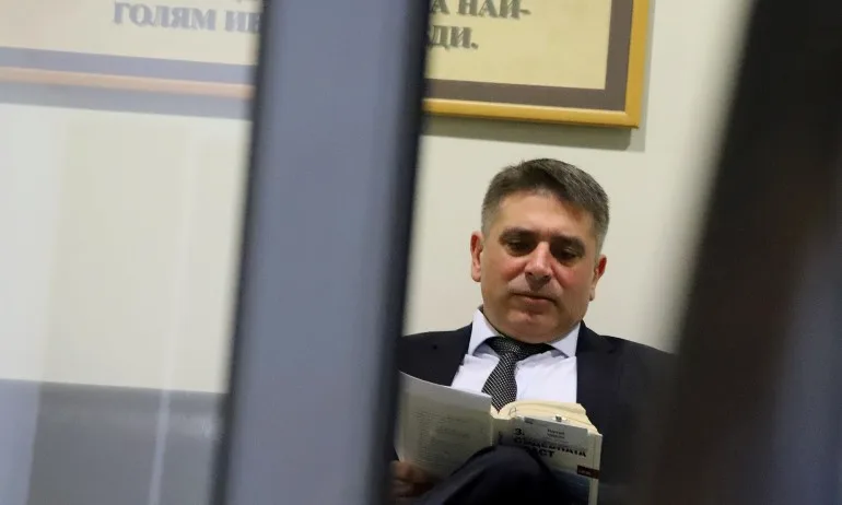 ВСС даде седмица срок на Данаил Кирилов да представи доказателства за съдия Миталов - Tribune.bg