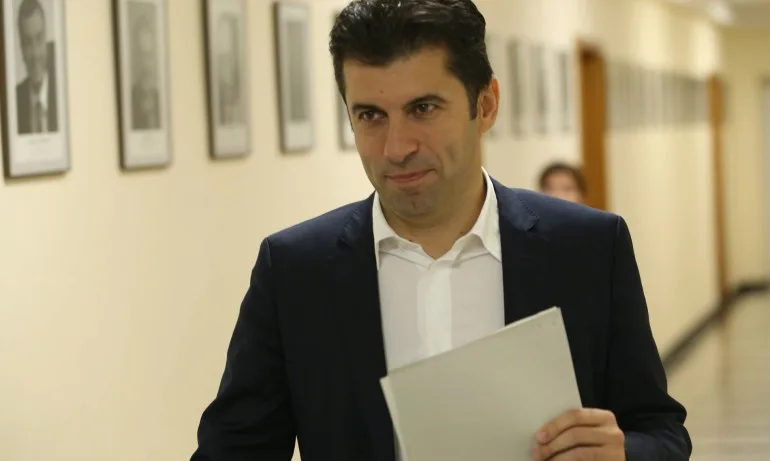 Кирил Петков: Две от топ фирмите на ББР получили по-ниски лихви в сравнение с предишни кредити - Tribune.bg