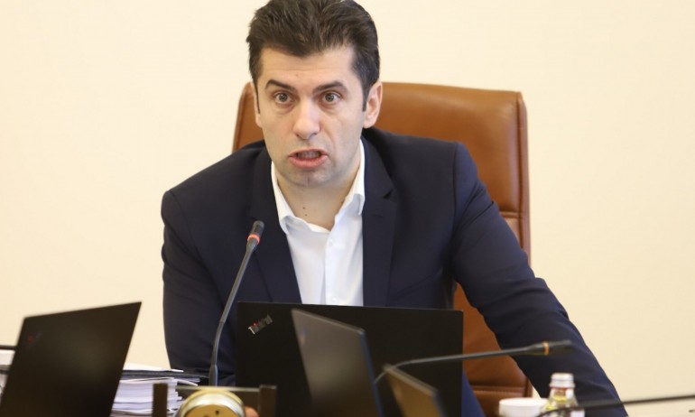 Журналист: Докато Петков се възхищава на президента на Руанда, там осъждат на доживотен затвор за протести - Tribune.bg