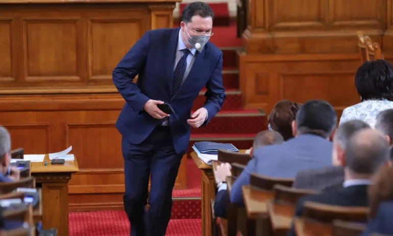 ЕНП: Пълна подкрепа за кандидат-премиера Даниел Митов - Tribune.bg