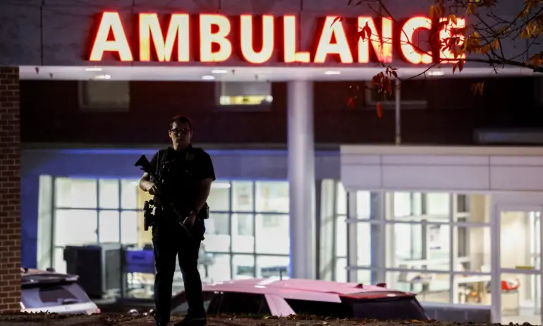 Въоръжен, опасен и на свобода: Десетки жертви и ранени при стрелба в САЩ - Tribune.bg