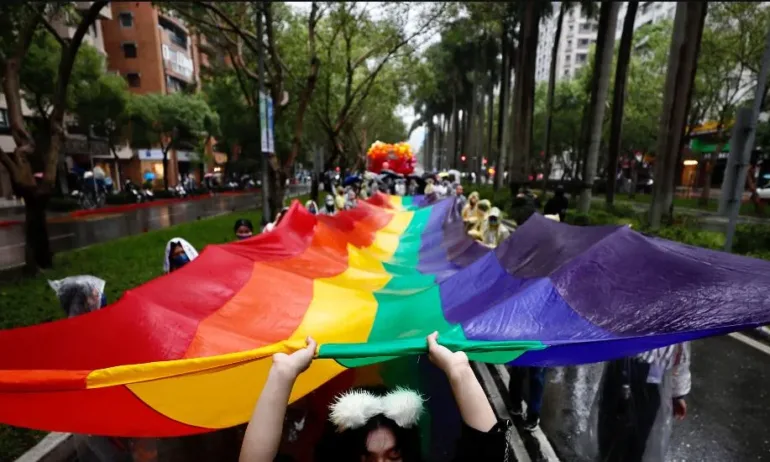 ВКС отхвърли възможността за юридическа смяна на пола, транс активисти излизат на протест - Tribune.bg